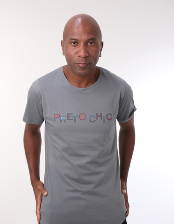 imagem Camiseta Básica Cinza - Estampa Preto Chic Colorido