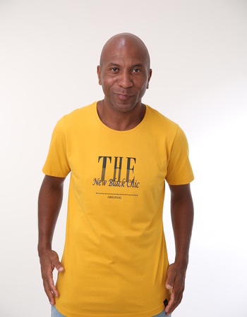 imagem Camiseta Amarela - Estampa The New Black Chic